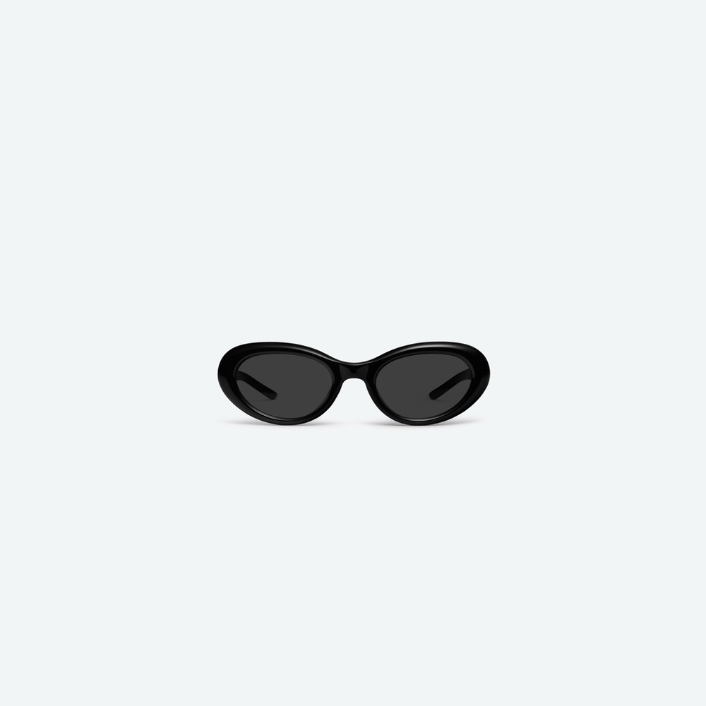 Gentle Monster Avon 01 Black Sunglasses
